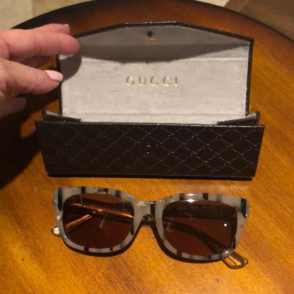 Gucci sunglasses - Picture 1 of 10